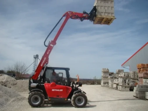 clearly arranged, state of the art workplace