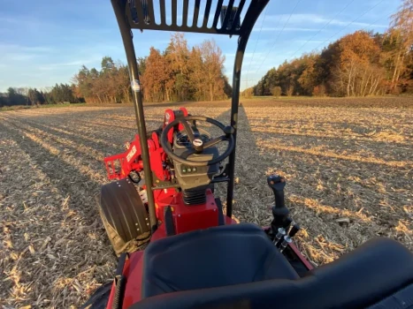 clearly arranged, state of the art workplace